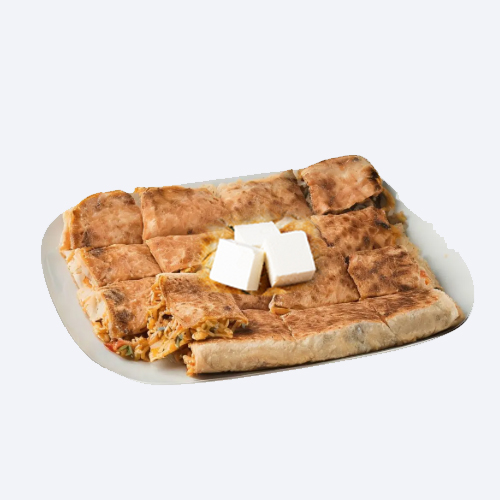 مطبق لحم مع جبنة بيضاء